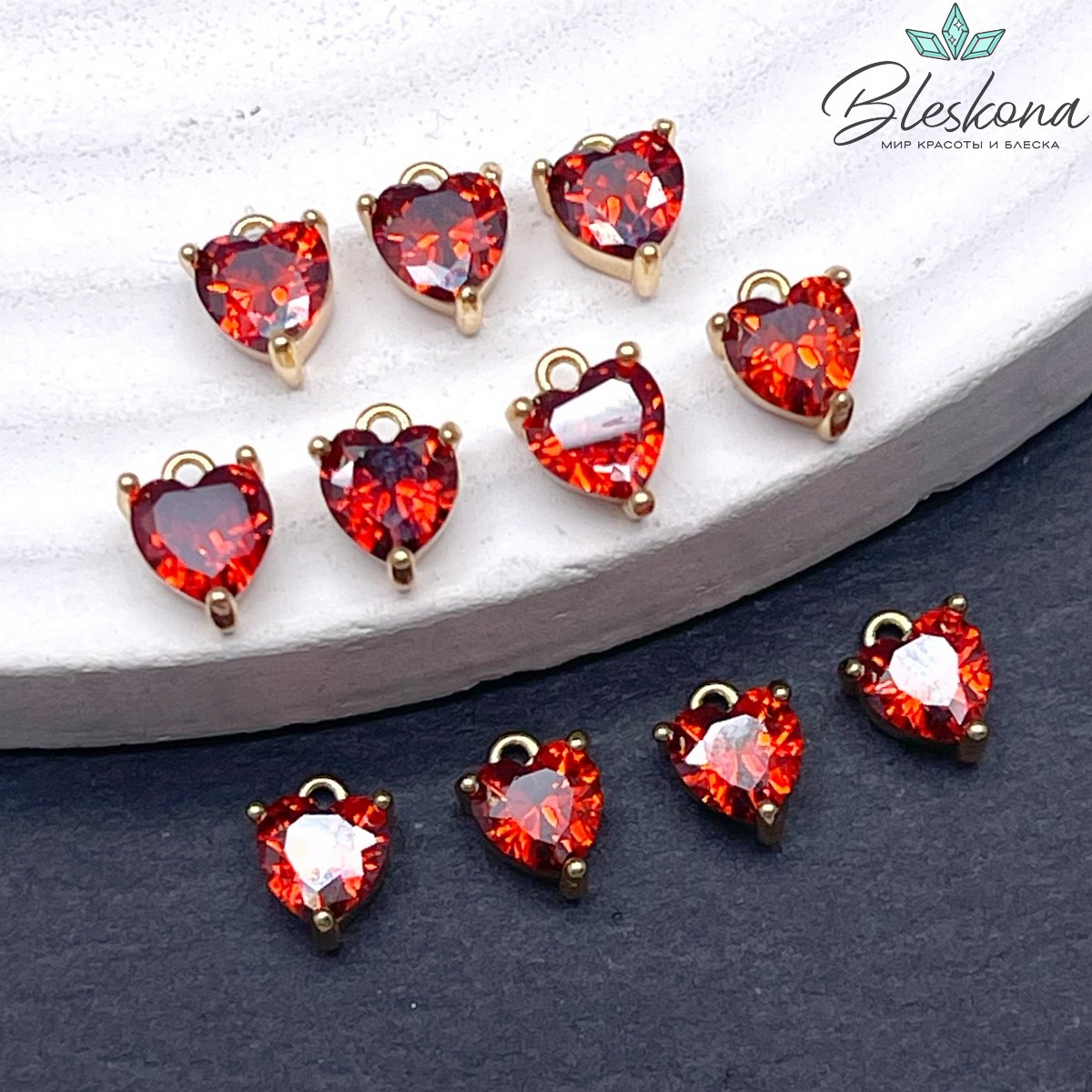 5,3*7мм Цвет золото, Подвеска сердце мини красный циркон 