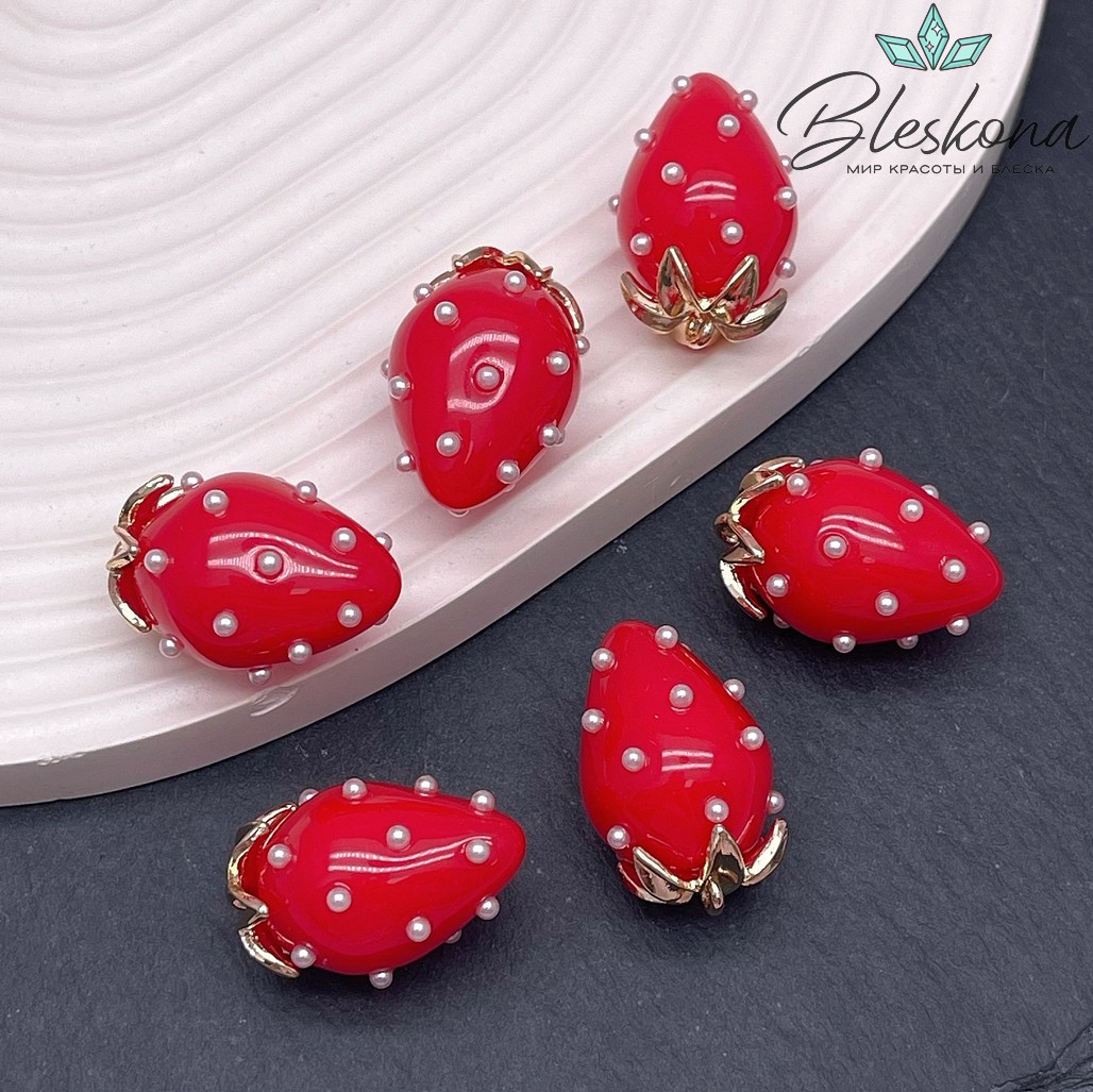 25*17 мм Цвет золото, Подвеска клубничка красная