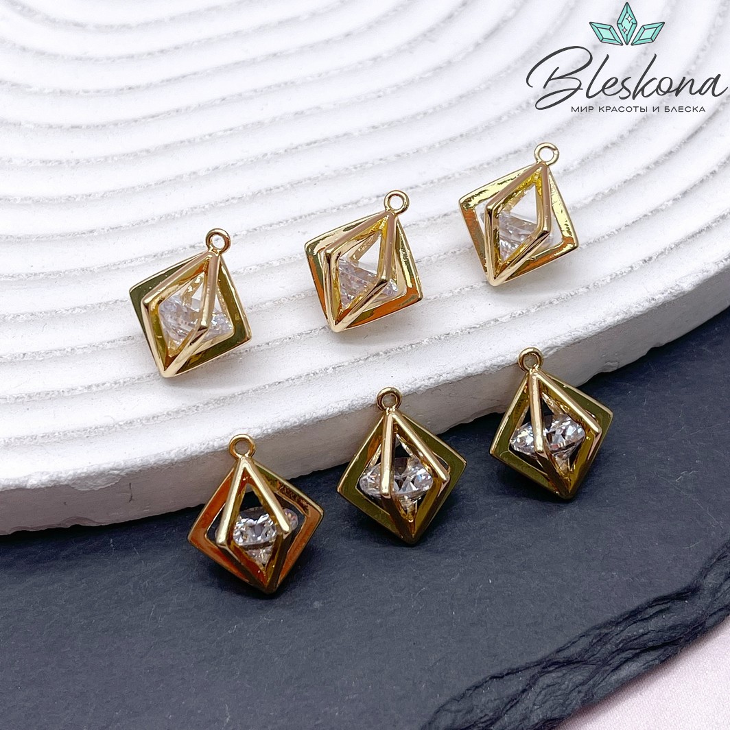 15,4*11,6 мм Цвет золото, Подвеска ромб объмный с цирконом