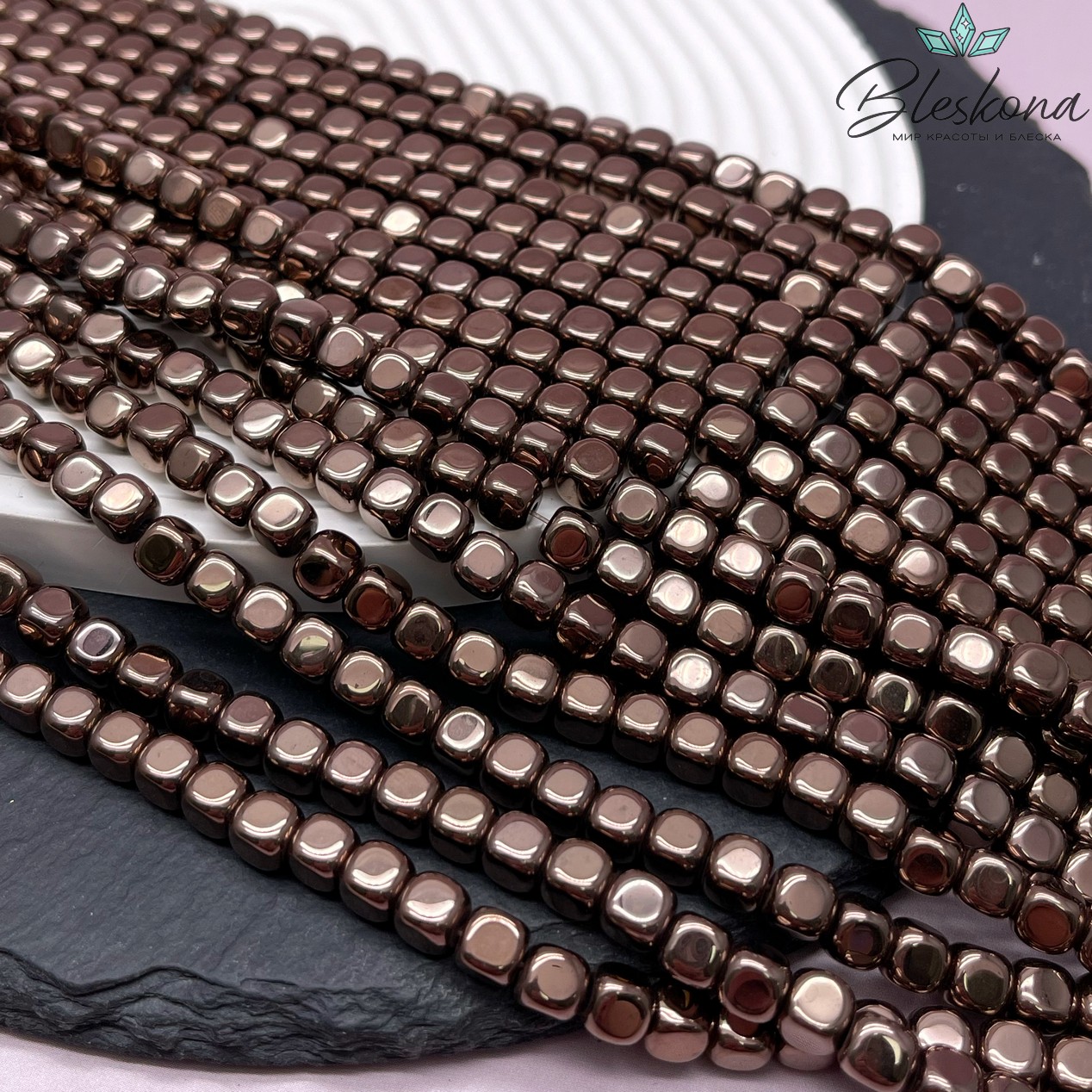 5,5 мм Гематин, куб округленные стороны, коричневый (шоколадный) имитация 
