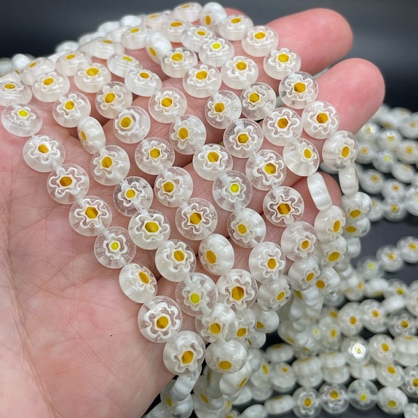 Муранское стекло белое круг цветок желтый 8 мм