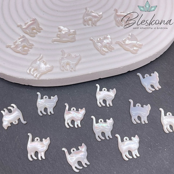 17*14 мм Подвеска Кошка белый перламутр 