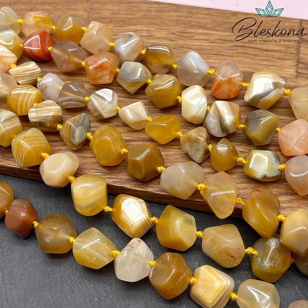 Агат бамбуковый фриформ огранка бусины на увеличение 12-16 мм