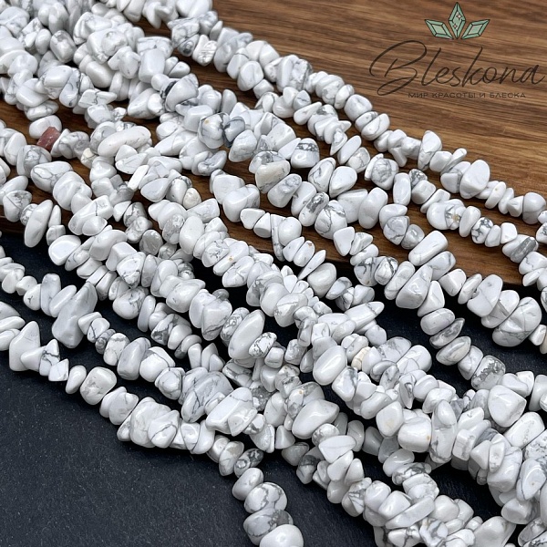 Крошка Магнезит (Говлит) №1 ширина бусин ~ 7-11 мм