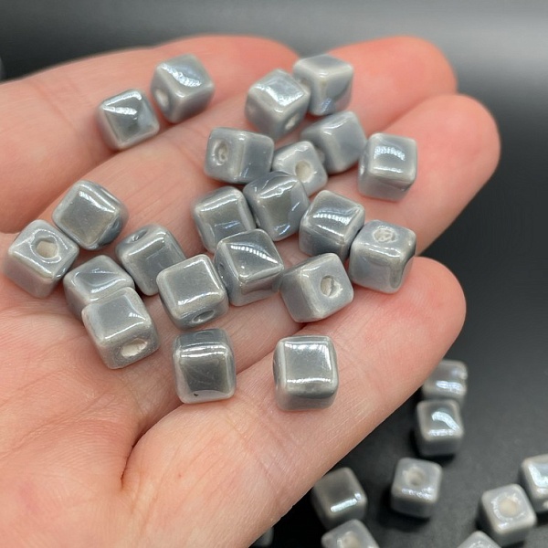 6 мм Бусина куб, керамика цвет серый