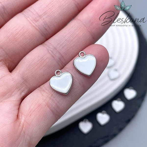 11*10 мм Цвет серебро, Подвеска сердце белая эмаль 