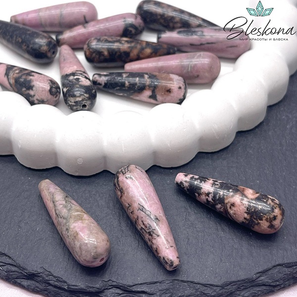 Родонит черно-розовый капля 30*10 мм (штучно)
