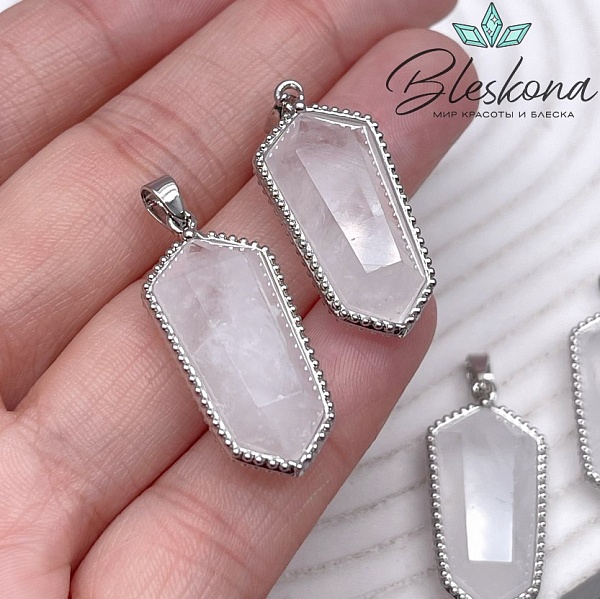13,5*30мм, цвет серебро ,Подвеска Шестиугольник Горный хрусталь в обрамлении цирконы