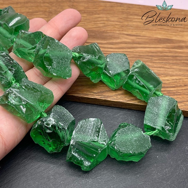 Кварц Аквакварц куски зеленый (17-26)*(17-23) мм