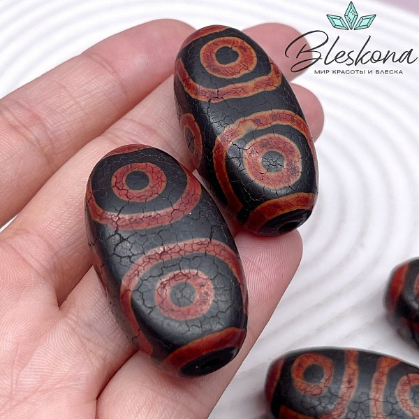 Бусина Дзи 6 глаз черно-красная 39*20 мм