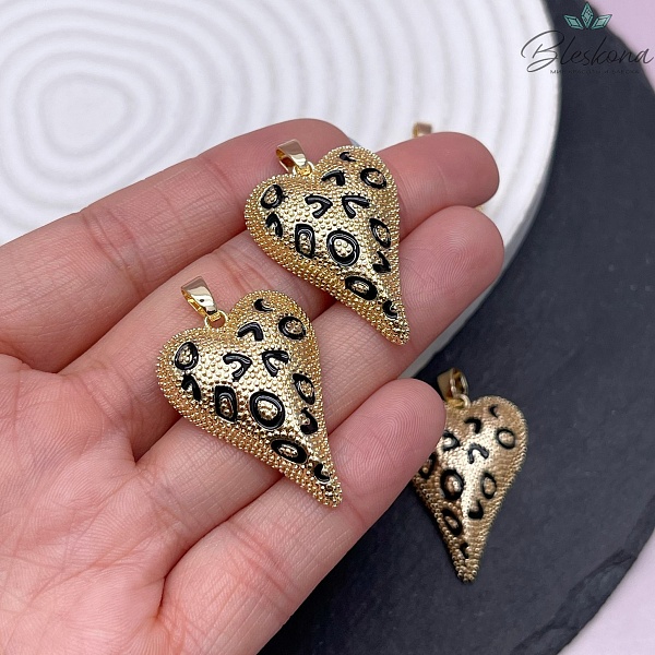 32*23 мм Цвет золото, Подвеска Сердце леопард