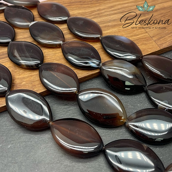 Агат черно- коричневый миндальная форма 40*25 мм