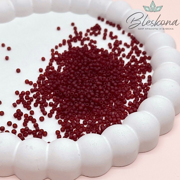 Бисер TOHO round 11/0 цвет №5DF (оттенок красного)