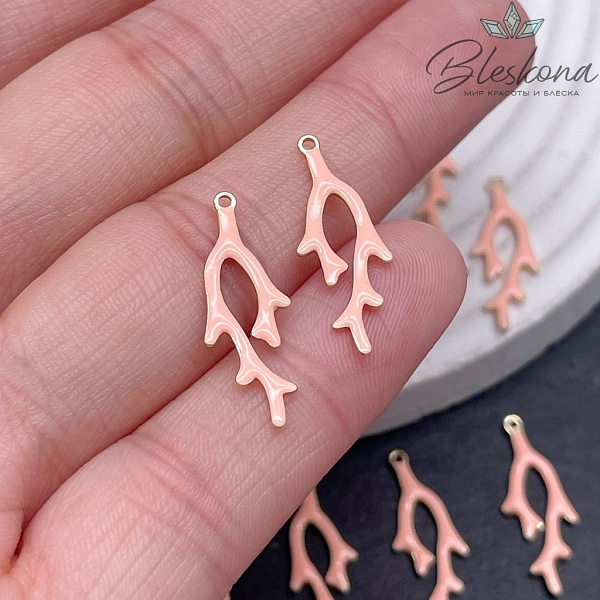 Подвеска ветки коралла розовая эмаль ,цвет золото 8,5*24мм