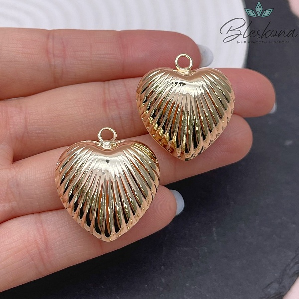 25,5*28мм Цвет золото, Подвеска Сердце лучи объемное 