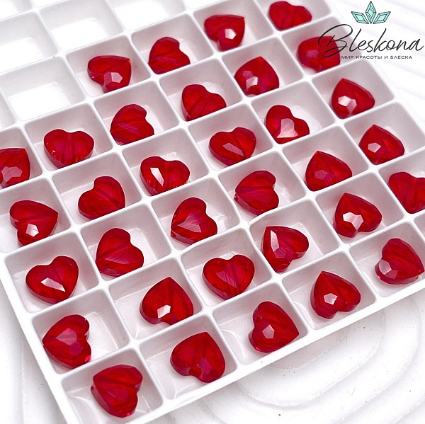 5741 Love Bead 8 мм Light Siam (227)