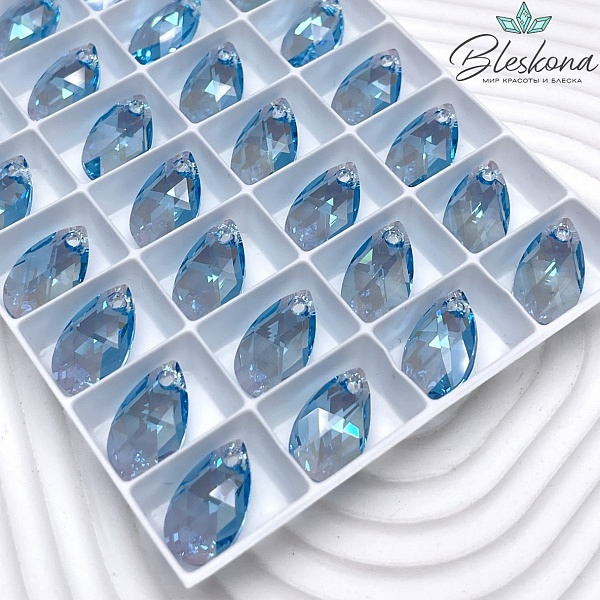 6106 Pear-shaped 16 мм Aquamarine Shimmer (202 SHIM)