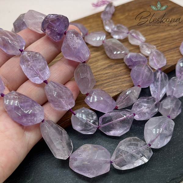 Аметист лавандовый фриформ огранка 15-20 мм