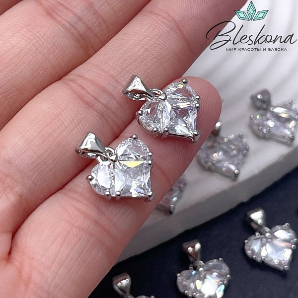 12,7*11,8 мм Цвет серебро, Подвеска Сердце цирконы 