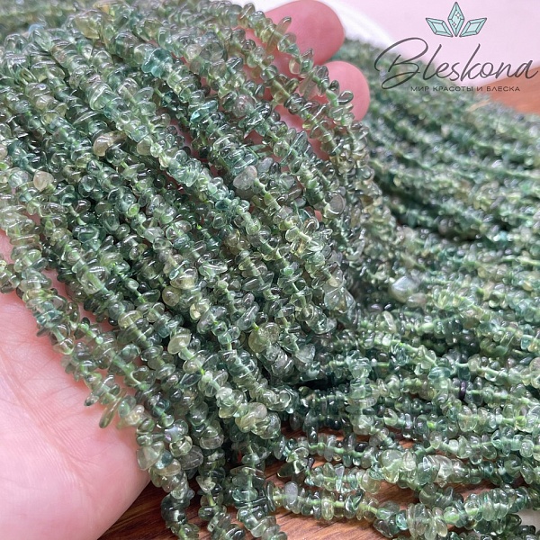 Крошка Апатит зеленый ширина бусин ~ 5-5,5 мм