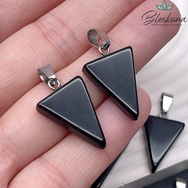 22,5*15 мм Цвет серебро, Подвеска треугольник Обсидиан