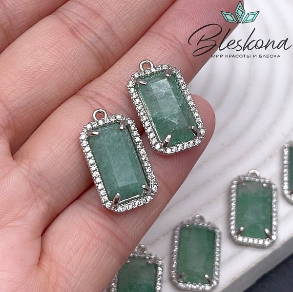 12*21мм, цвет серебро ,Подвеска Прямоугольник Кварц тонированный зеленый в обрамлении цирконы