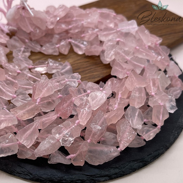 Мадагаскарский Розовый кварц Куски (15-17)*(12-13) мм