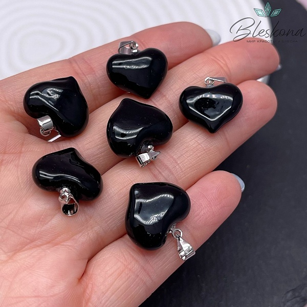 17 мм, Цвет серебро, Подвеска сердце стекло черное