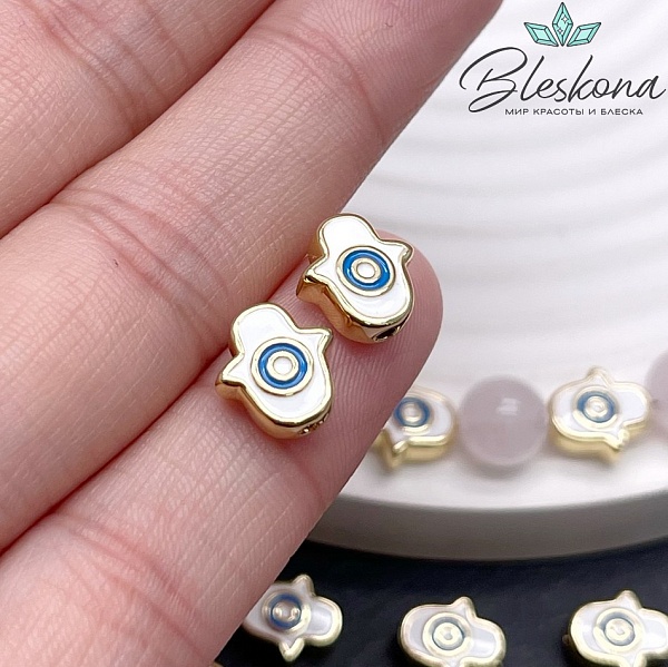 9,5*9 мм Цвет золото, Бусина рука Фатимы белая эмаль