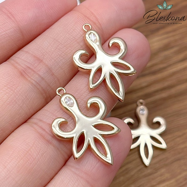 25,6*17 мм Цвет золото, Подвеска Этно №4 с цирконом 