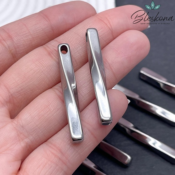 39,8*5,5 мм Цвет серебро, Подвеска палочка крученая