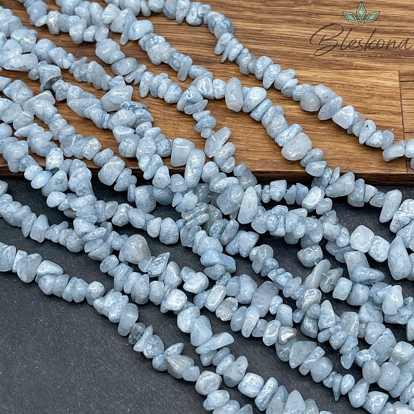 Крошка Кварц светло-синий (тонированный) ширина бусин ~ 7-9 мм