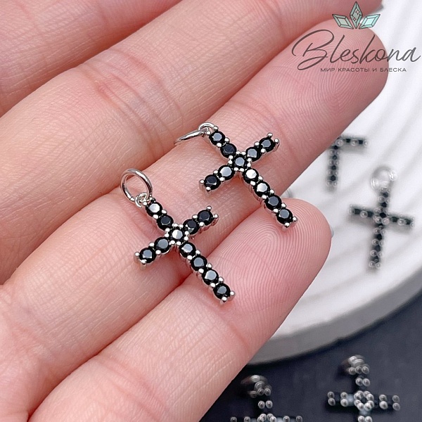 18,5*12,5 мм Цвет серебро, Подвеска Крест черные цирконы