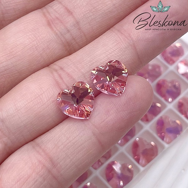 6228 Xilion Heart 10,3*10 мм Light Rose AB