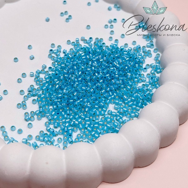 Бисер TOHO round 11/0 цвет №2117 (оттенок голубого)