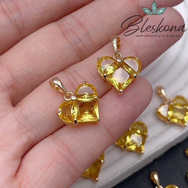 14,5*14 мм Цвет золото, Подвеска Сердце желтые цирконы