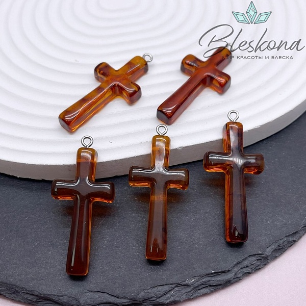 Подвеска Янтарь крестик коричневый 19,5*43 мм