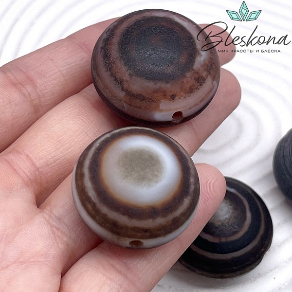Дзи природная коричневая из агата 26-30 мм 