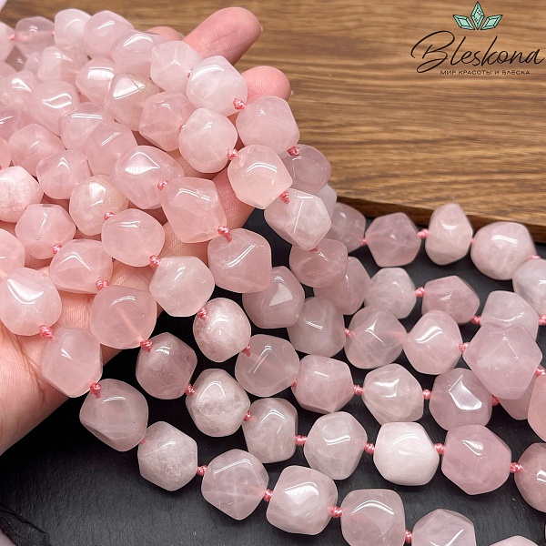 Розовый кварц фриформ огранка бусины на увеличение 12-16 мм