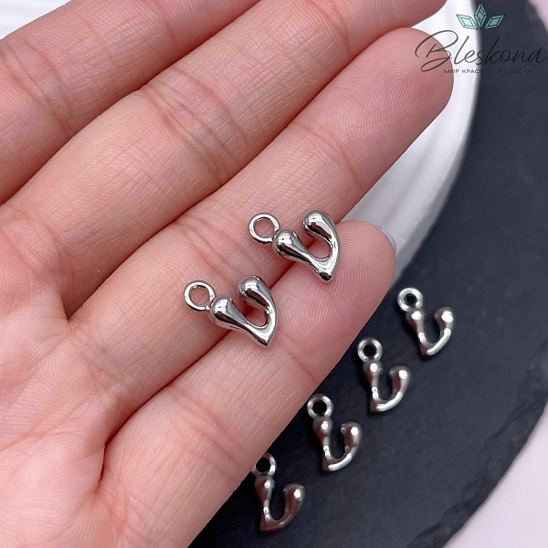 13 мм Цвет серебро, Буква гладкая V