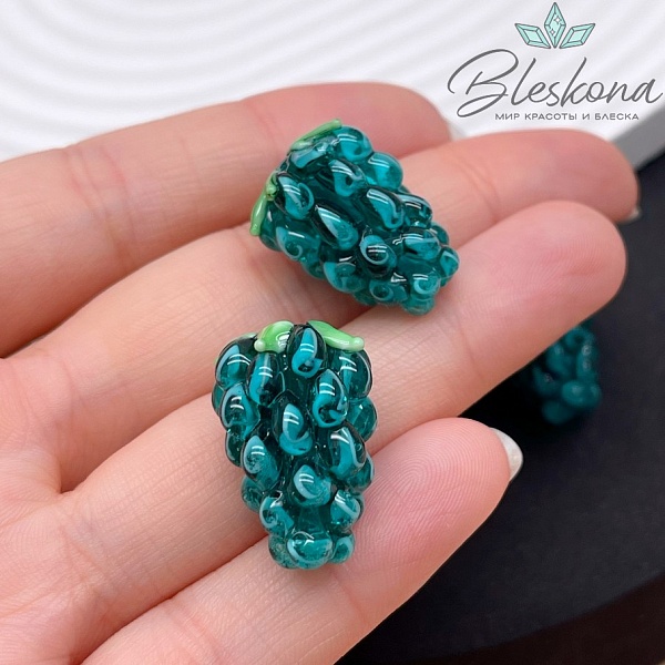 22*15 мм Бусина малина прозрачно- бирюзовая