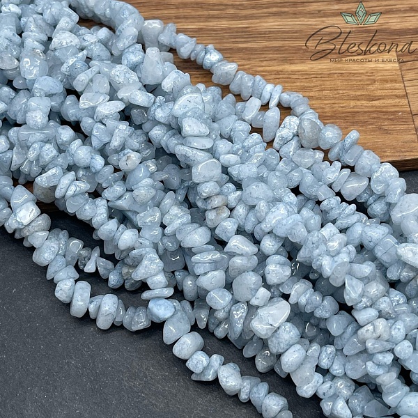 Крошка Кварц светло-синий (тонированный) ширина бусин ~ 7-9 мм