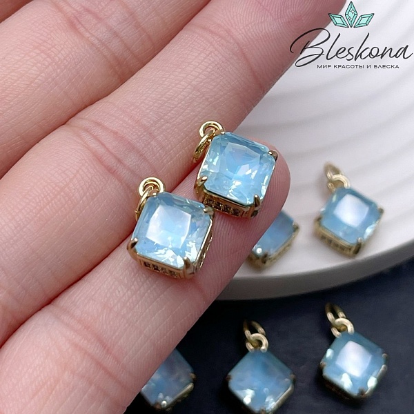 13,7*11 мм, цвет золото, Подвеска ромб стекло голубое с переливом