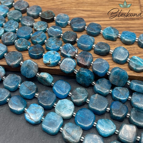 Апатит плоский квадрат фриформ 11-12 мм