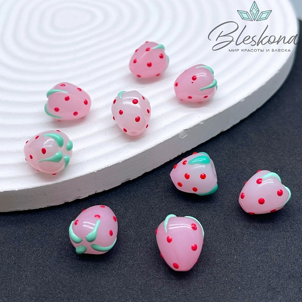 14*12 мм Бусина клубничка бледно- розовая 