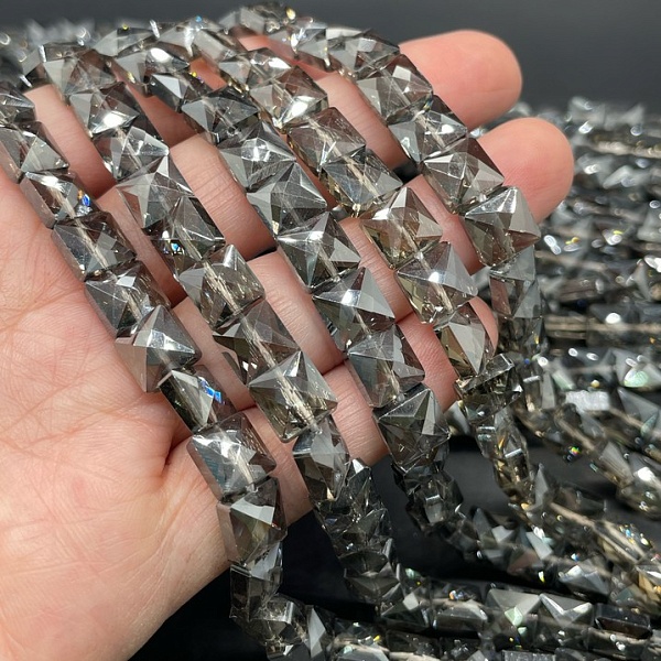 8 мм Стекло Lux,  квадрат огранка, цвет темно- серый