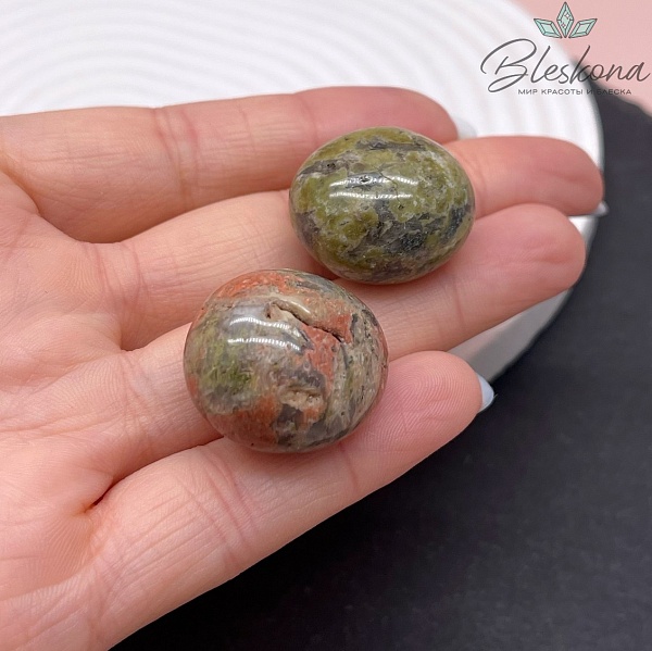 Унакит галтовка 24-28 мм