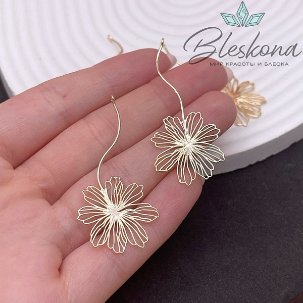 45*22 мм Цвет золото, Подвеска цветок контур