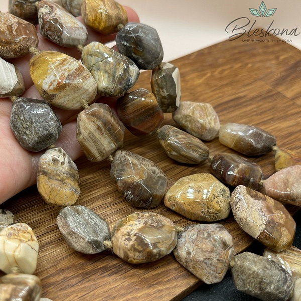 Окаменелое дерево фриформ огранка 16-18 мм