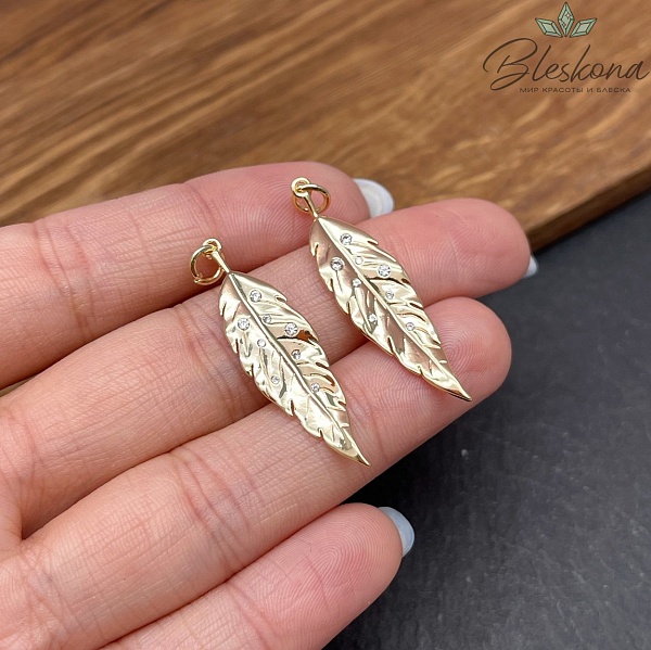 36*10 мм Цвет золото, Подвеска перышко цирконы